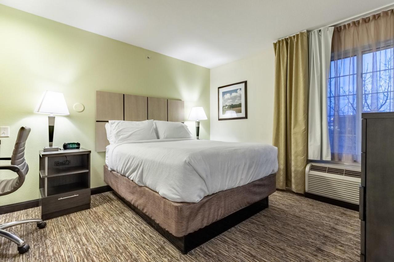 Candlewood Suites Lincoln By Ihg Exterior foto