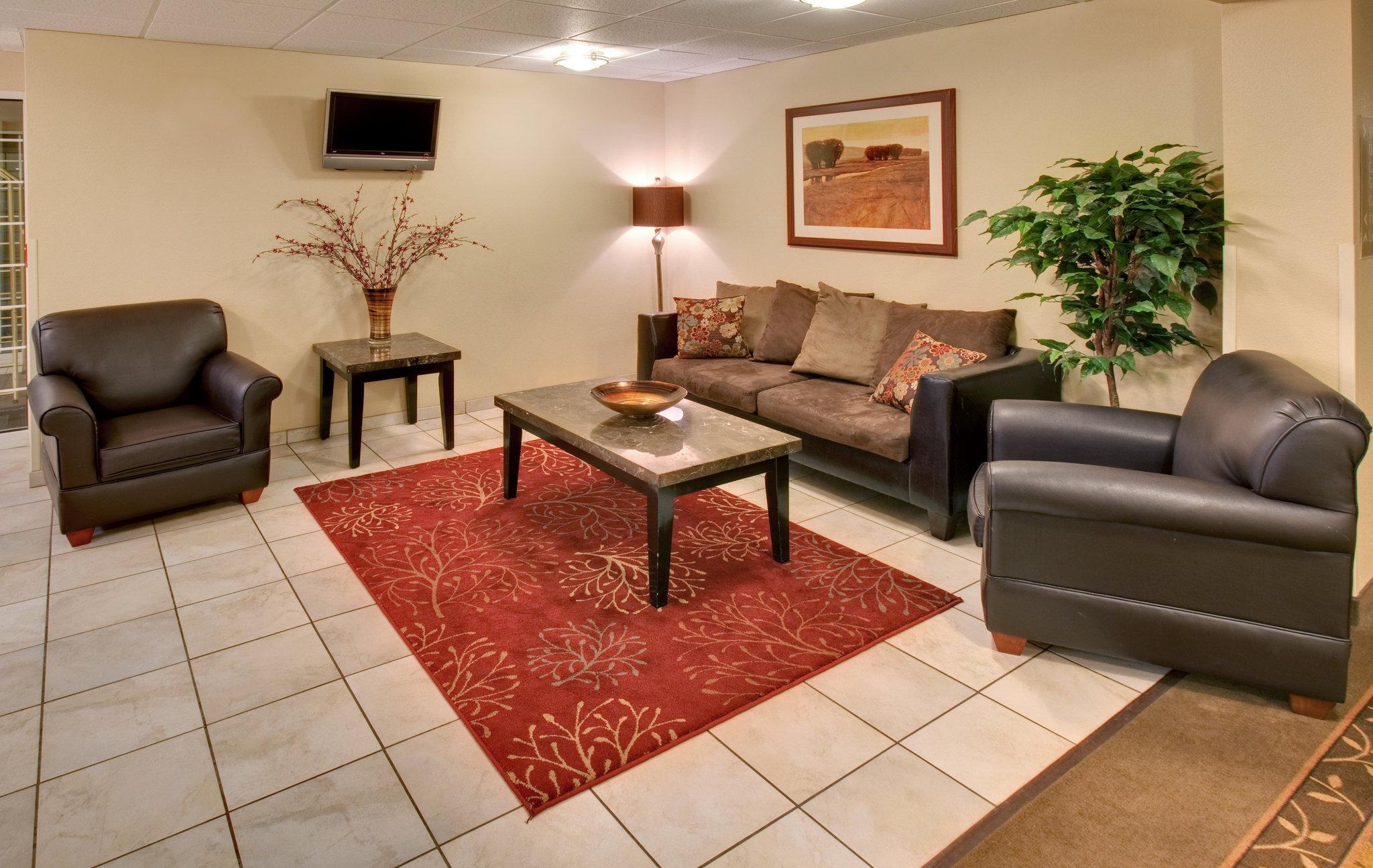 Candlewood Suites Lincoln By Ihg Exterior foto