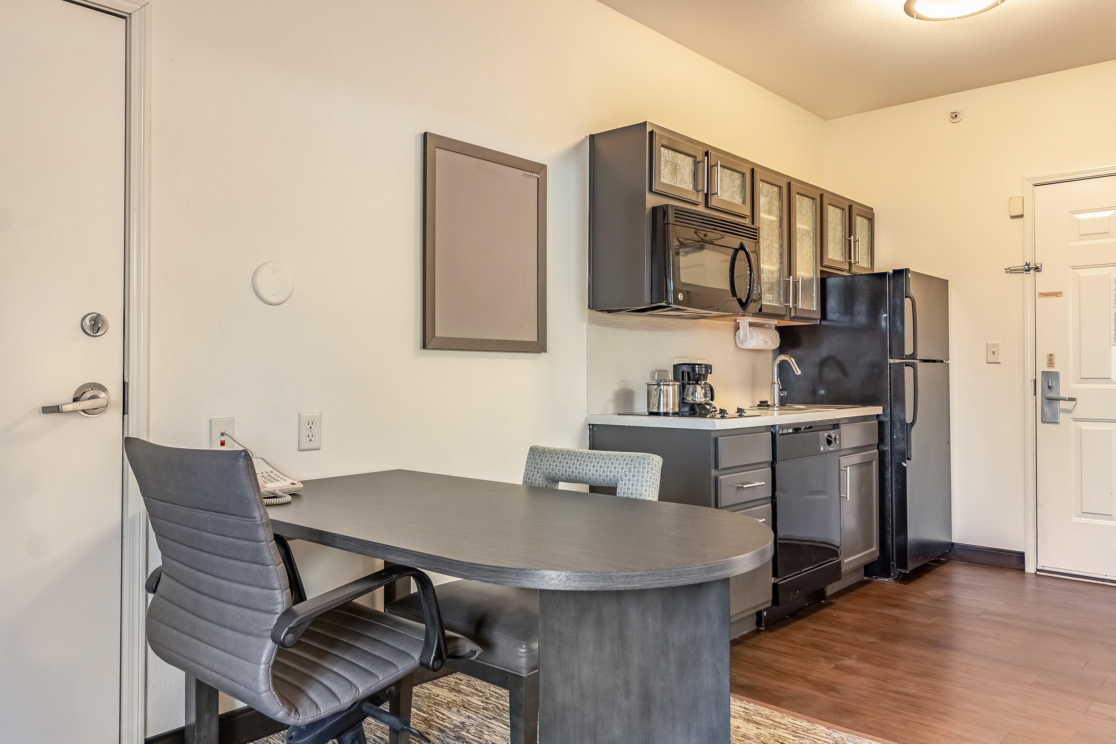 Candlewood Suites Lincoln By Ihg Exterior foto