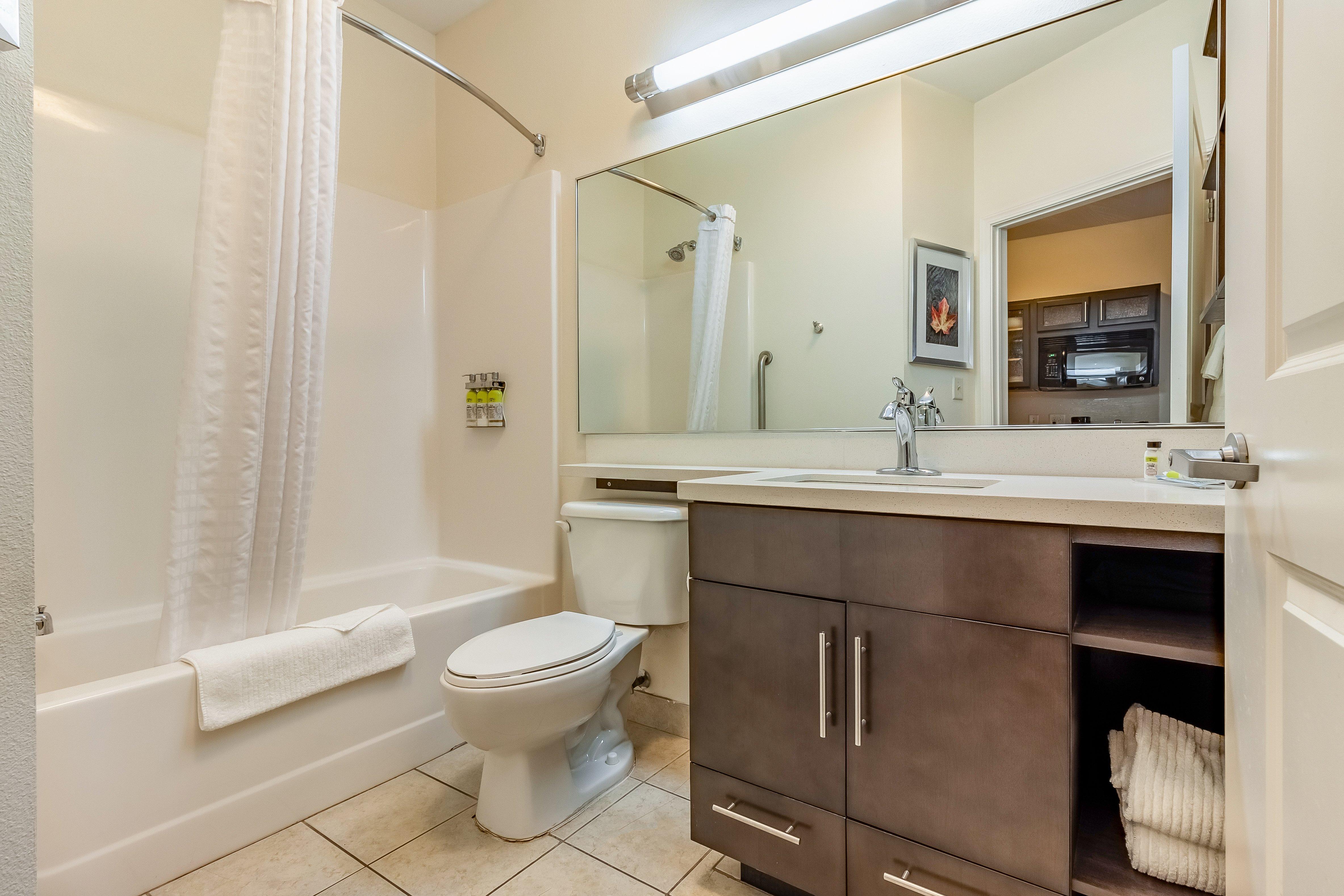 Candlewood Suites Lincoln By Ihg Exterior foto