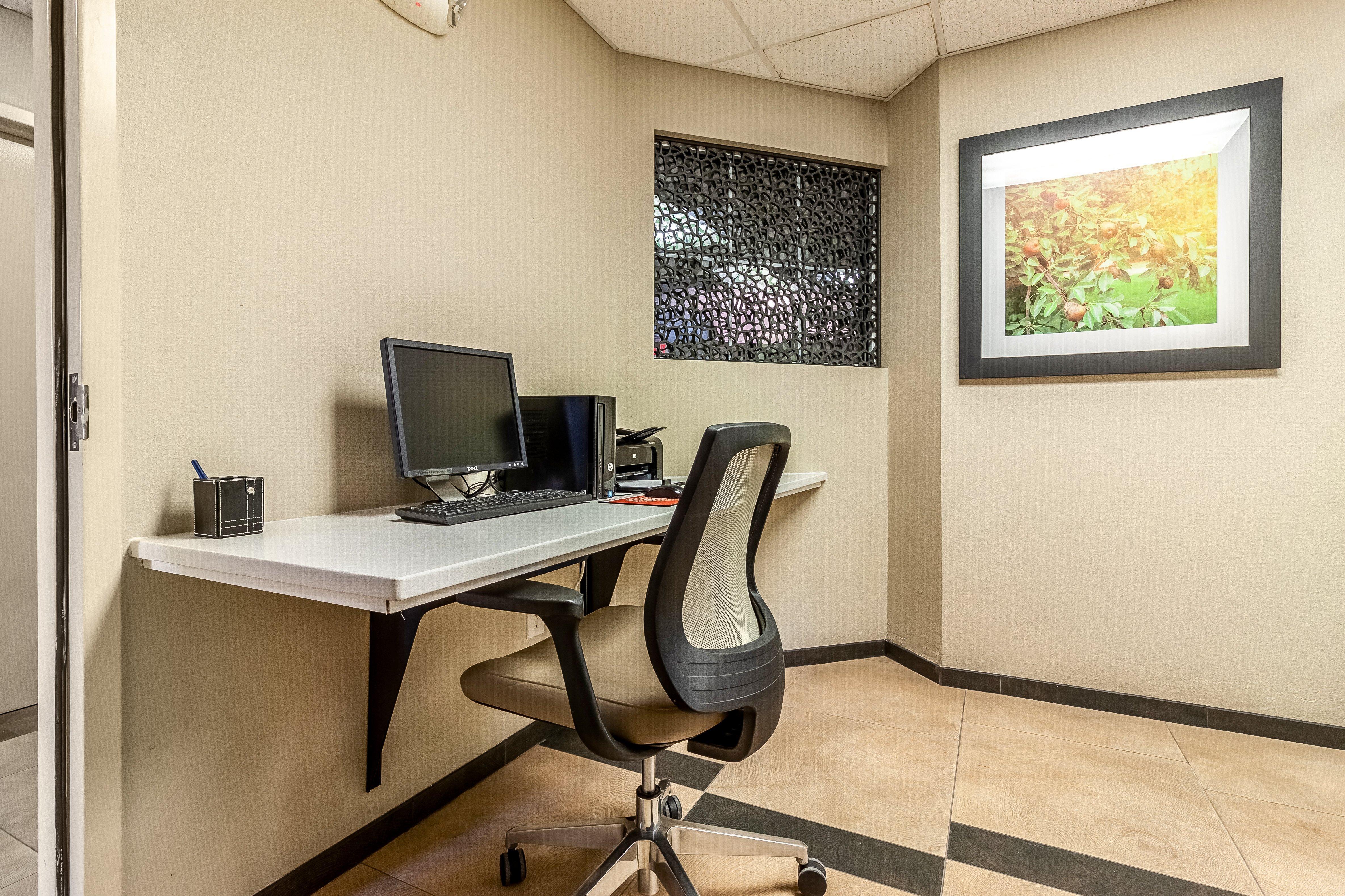 Candlewood Suites Lincoln By Ihg Exterior foto