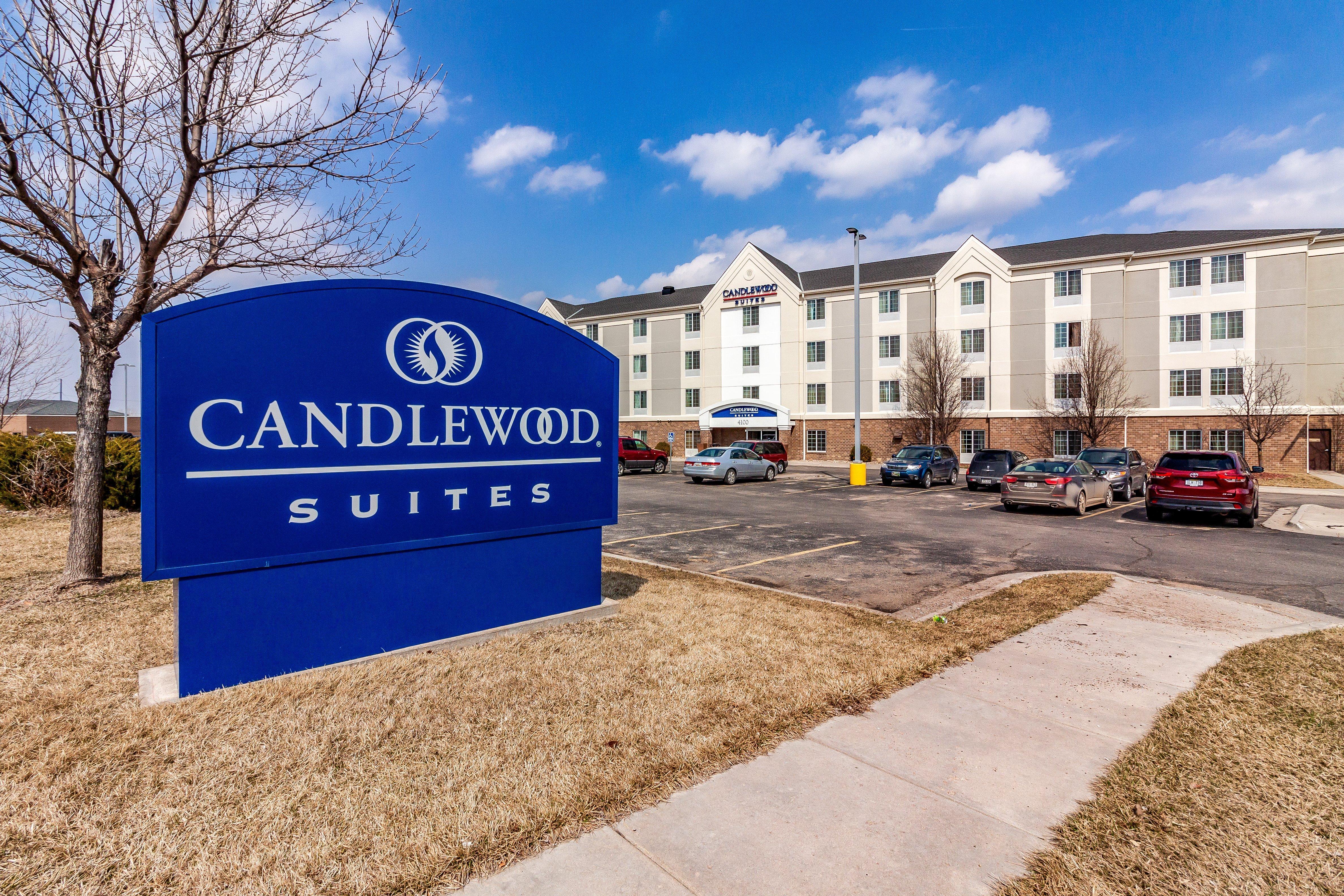 Candlewood Suites Lincoln By Ihg Exterior foto