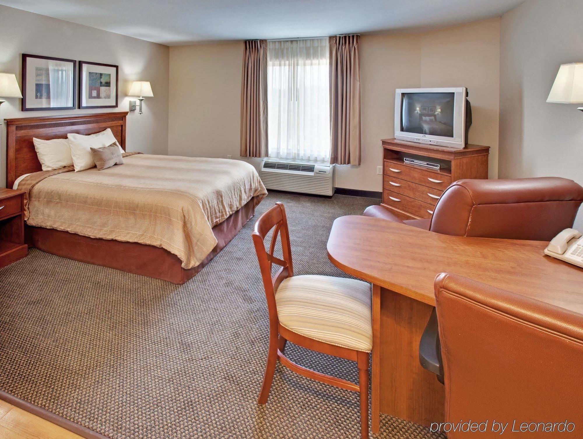 Candlewood Suites Lincoln By Ihg Exterior foto