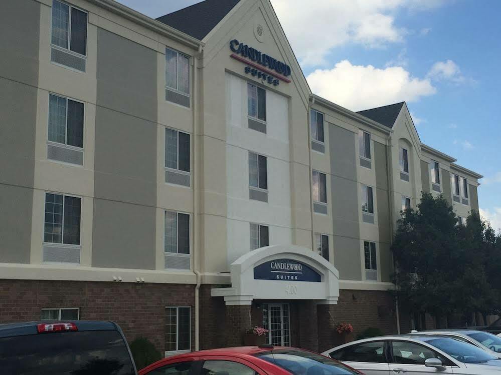 Candlewood Suites Lincoln By Ihg Exterior foto